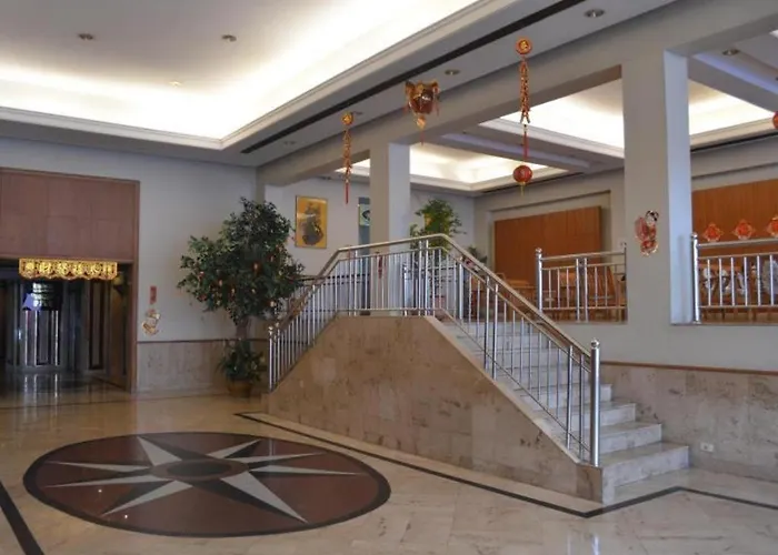 Grand Plaza Hotel