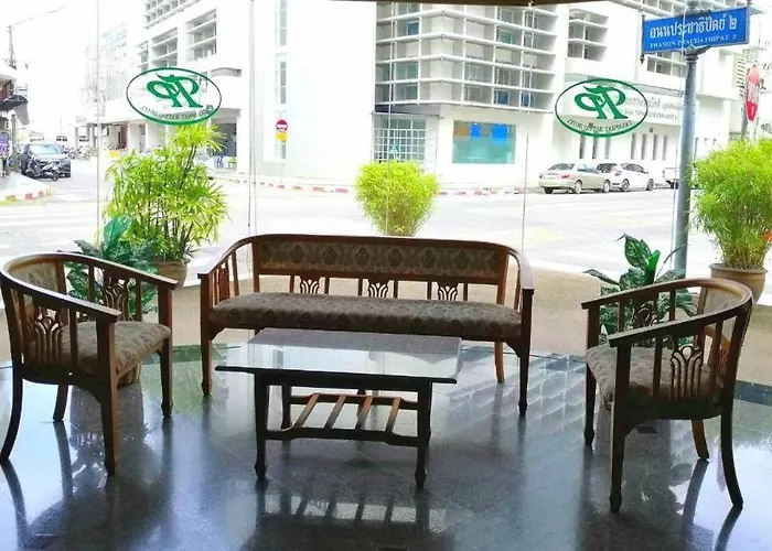 Tanaphat Hatyai Hotel