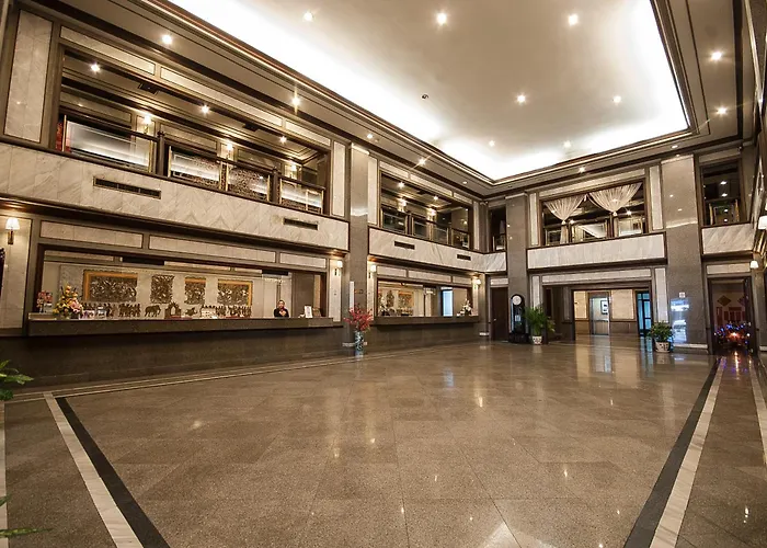 Diamond Plaza