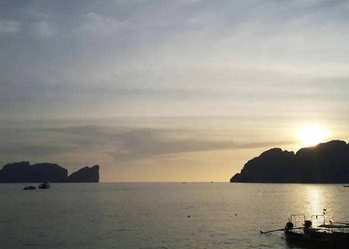 Phi Phi Long Beach Resort & Villa, Thailand