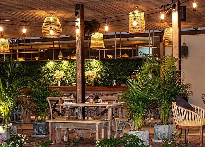 Lokal Phuket "Former K-" - Sha Extra Plus