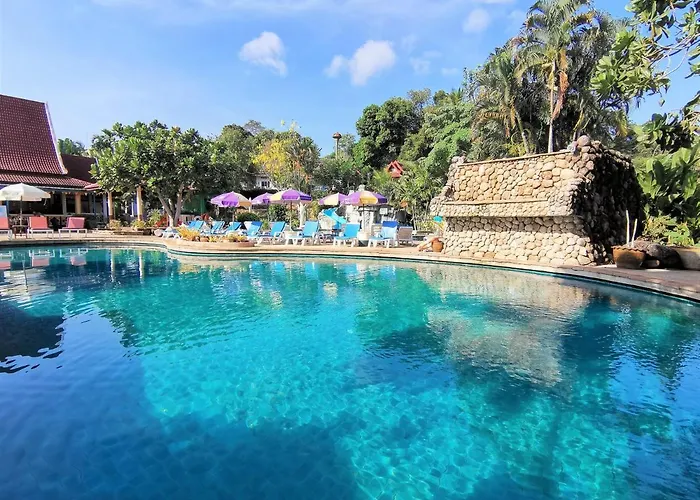 Holiday Villa, Lanta